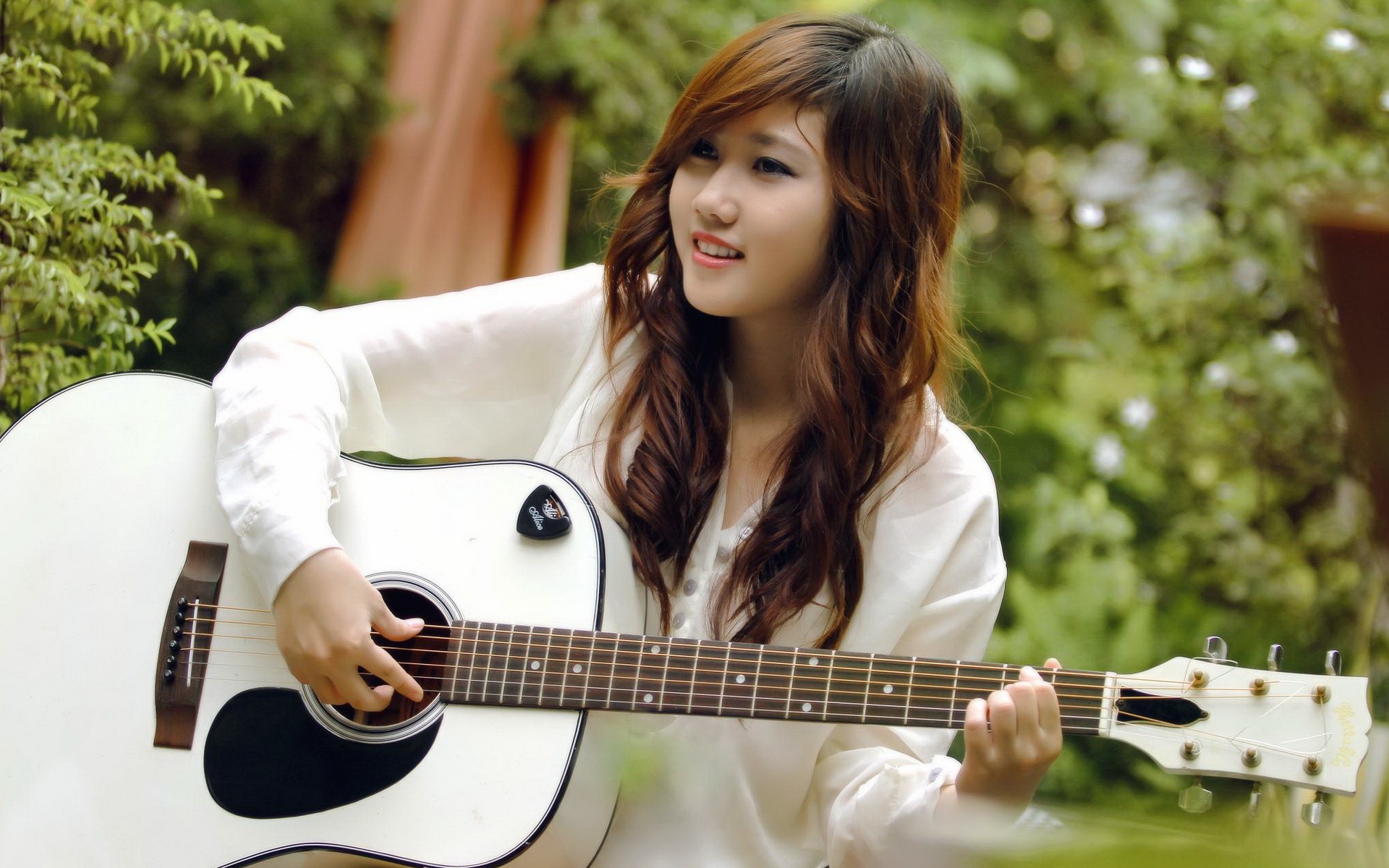 Smile guitar girl, music, asian wallpaper | girls ...