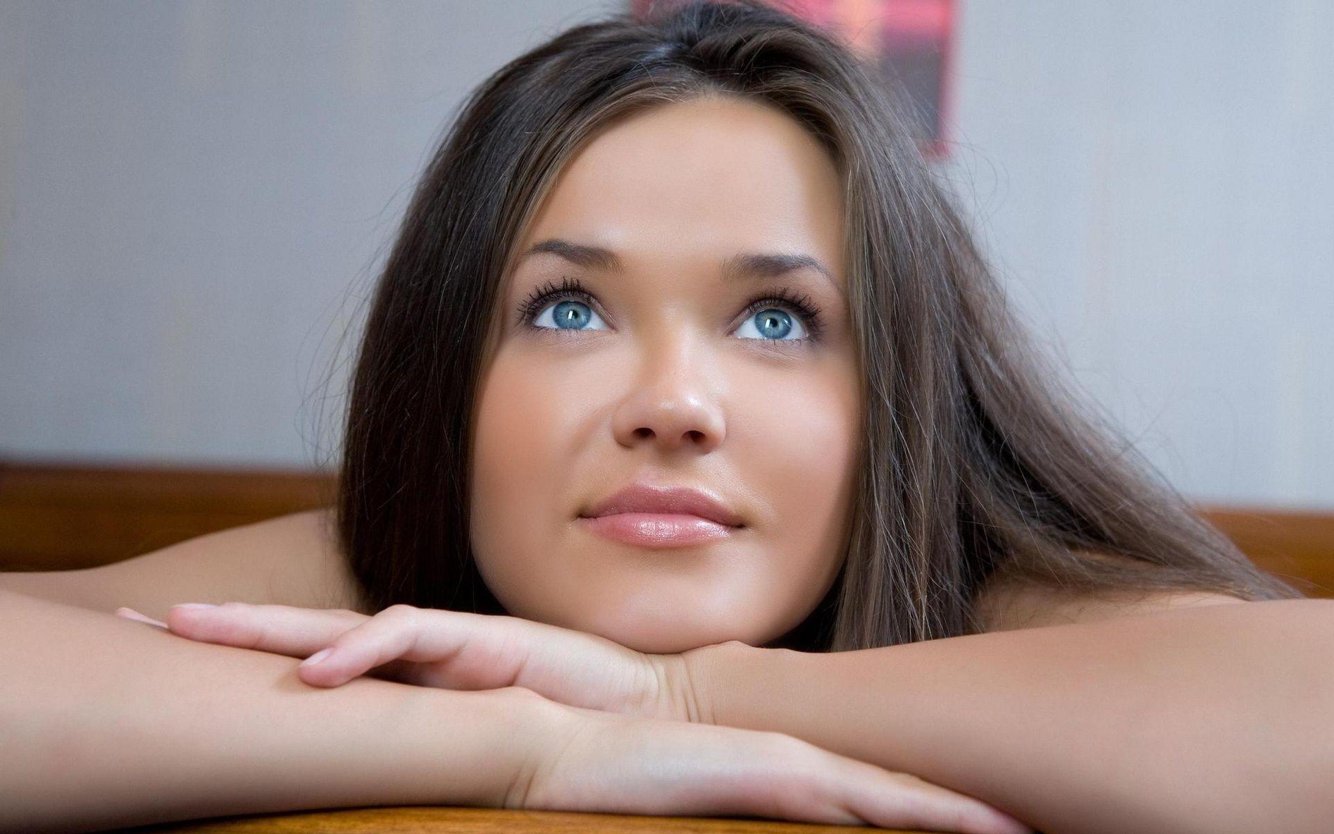 Blue-eyed brunette close-up wallpaper girls Wallpaper Better