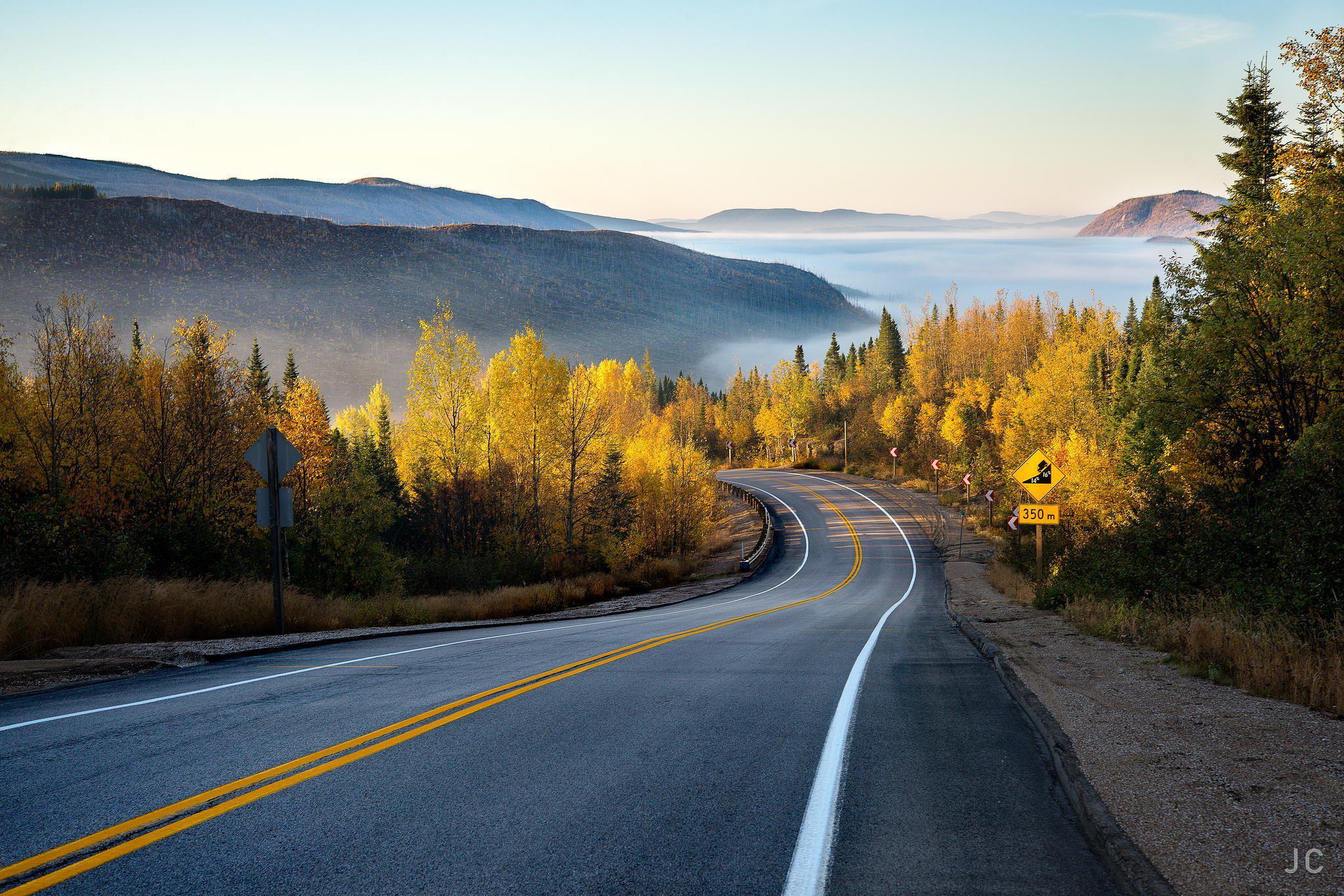 Nature Forest Road Mountain Mist Autumn Photo Download Wallpaper