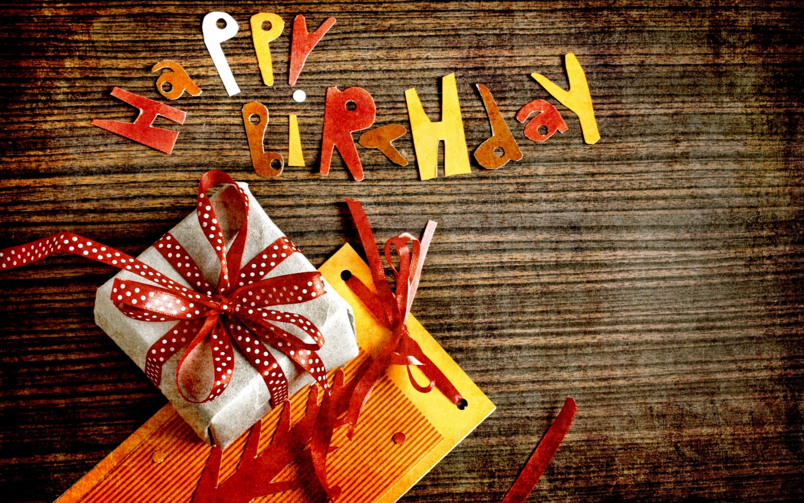 Hd Wallpaper Happy Birthday Gifts Wallpapers Every Day