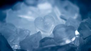 Ice Heart wallpaper thumb