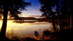 Boat, lake, sunset, trees, beautiful natural scenery wallpaper thumb