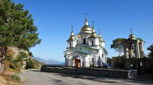 Crimean Church On A Road To The Sea wallpaper thumb