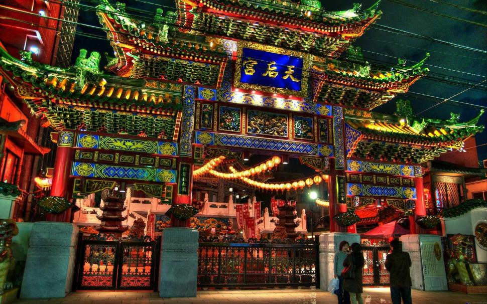 Splendid Chinese Pagoda wallpaper,lights HD wallpaper,pagoda HD wallpaper,people HD wallpaper,night HD wallpaper,nature & landscapes HD wallpaper,1920x1200 wallpaper