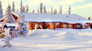 Winter thick snow, house, trees wallpaper thumb