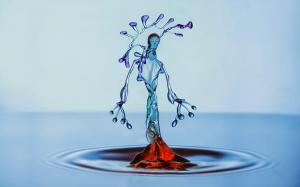 Water Splash Figurine wallpaper thumb