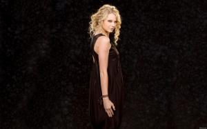 50 Gorgeous Taylor Swift Photo 44 wallpaper thumb