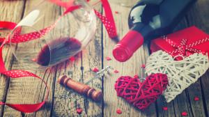 Valentine's Day, romantic, love hearts, wine, glass cup, gift wallpaper thumb