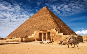 Egyptian pyramids construction landscape wallpaper thumb