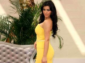 Kim Kardashian Yellow Dress  High Resolution Photos wallpaper thumb