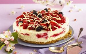 Dessert, strawberries, blackberries, cake wallpaper thumb
