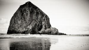 BW Beach Ocean Stone Rock HD wallpaper thumb
