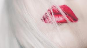 Blonde Girl With Red Lips wallpaper thumb