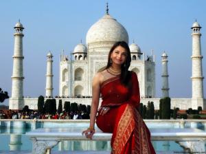 Beautiful Aishwarya Rai and Taj Mahal HD wallpaper thumb