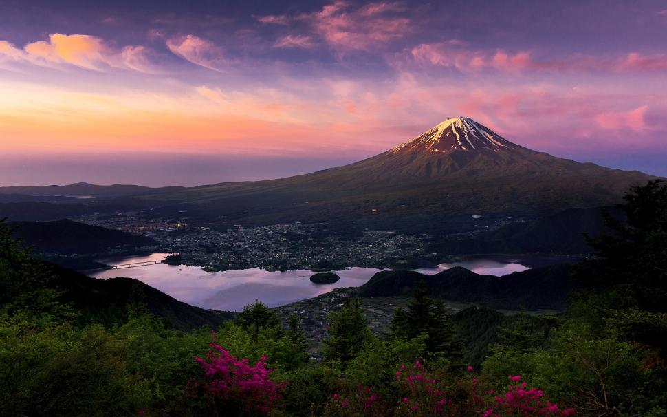 Japan, Fuji volcano, mountain, morning wallpaper,Japan HD wallpaper,Fuji HD wallpaper,Volcano HD wallpaper,Mountain HD wallpaper,Morning HD wallpaper,1920x1200 wallpaper