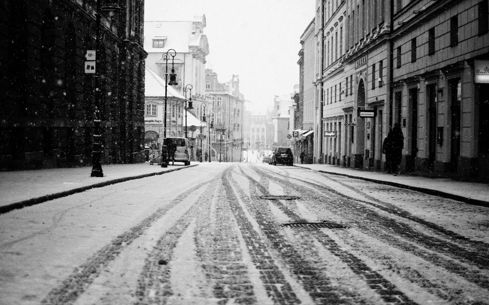 Black and white winter day in the city wallpaper,world HD wallpaper,1920x1200 HD wallpaper,building HD wallpaper,snow HD wallpaper,winter HD wallpaper,city HD wallpaper,street HD wallpaper,1920x1200 wallpaper