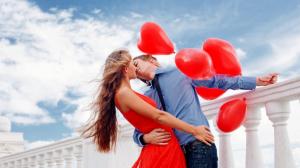 Cute Couples with Red Balloons wallpaper thumb