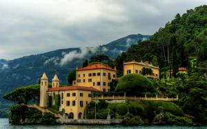 Italy, Villa Balbianello, coast, mountains, trees, house wallpaper thumb