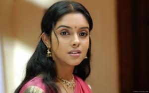Indian Actress Asin wallpaper thumb
