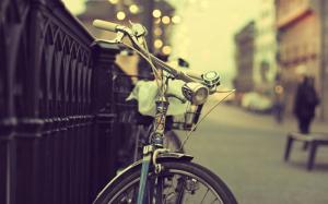 Vintage bicycle wallpaper thumb
