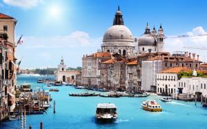 Venice in the summer, canal, houses, boats wallpaper thumb