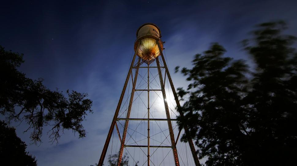 Amazing Water Tower In Red Rock Texas wallpaper,trees HD wallpaper,lights HD wallpaper,water tower HD wallpaper,night HD wallpaper,nature & landscapes HD wallpaper,1920x1080 wallpaper