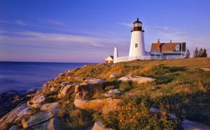 Pemaquid Lighthouse and Cliffs wallpaper thumb