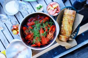crawfish, bread, dill, shrimp, dinner wallpaper thumb