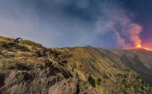 Volcano Mountains Photographer Eruption HD wallpaper thumb