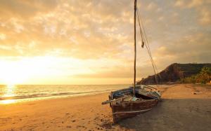 Old boat on the beach Wallpaper wallpaper thumb