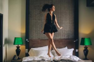 Aurela Skandaj, Women, Model, Bed wallpaper thumb
