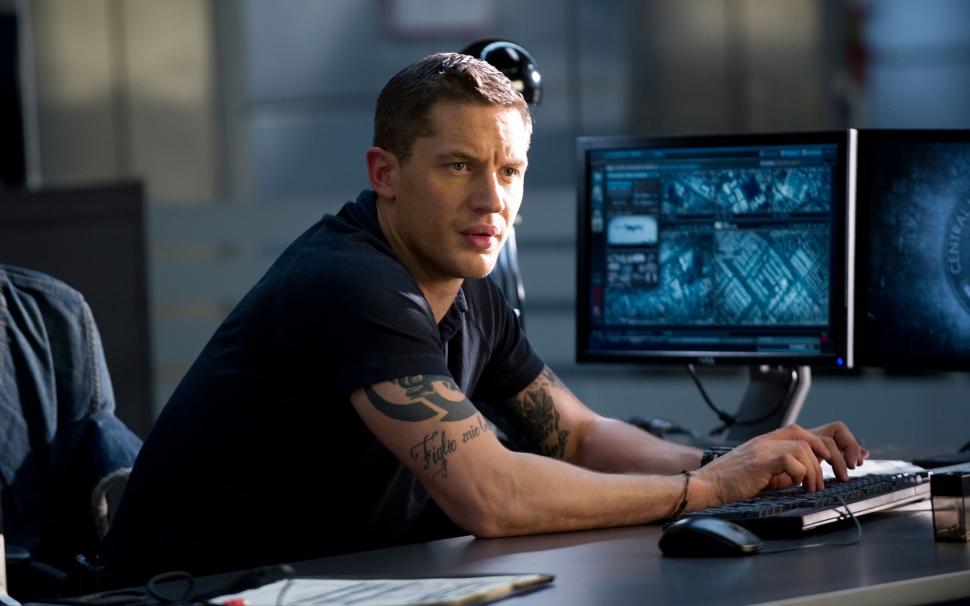 Tom Hardy This Means War wallpaper,2560x1600 wallpaper