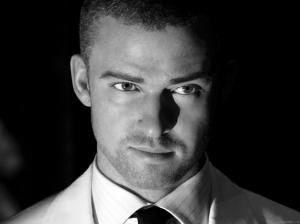 Justin Timberlake in black and white wallpaper thumb
