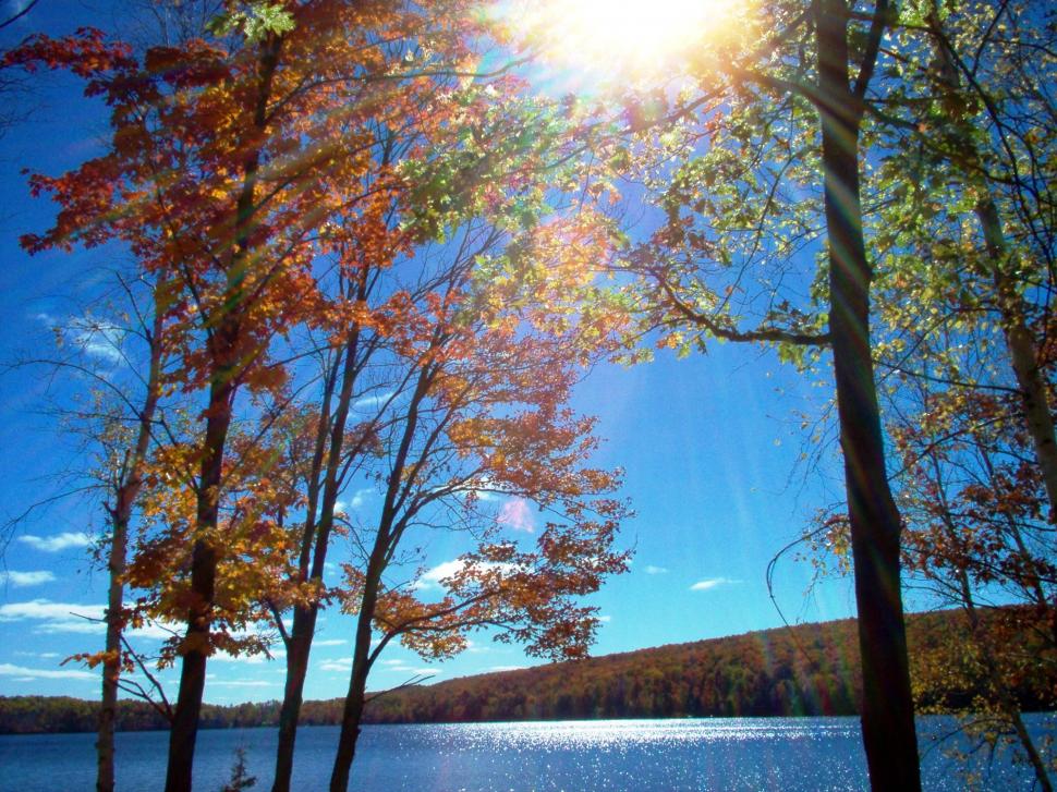 Autumn In The Sun wallpaper,lake HD wallpaper,autumn trees HD wallpaper,sunlight HD wallpaper,blue sky HD wallpaper,clouds HD wallpaper,3d & abstract HD wallpaper,2048x1536 wallpaper