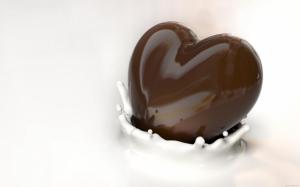 Chocolate heart in the milk wallpaper thumb