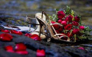 Red roses and golden shoes wallpaper thumb
