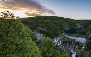 National Park, Plitvice Lakes, Croatia, waterfalls, mountains, trees, morning wallpaper thumb