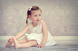Mood Girl Dress Baby Floor Sitting Barefoot High Resolution Images wallpaper thumb