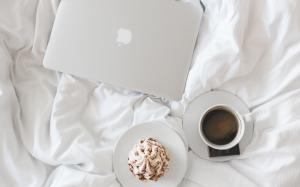Coffee cup apple working bedroom macbook computer break cake food wallpaper thumb