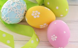 Bright Easter Eggs wallpaper thumb