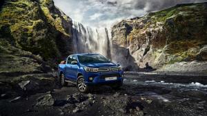 2015 Toyota HiluxRelated Car Wallpapers wallpaper thumb