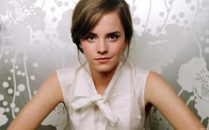 Emma Watson Wide High Quality wallpaper thumb
