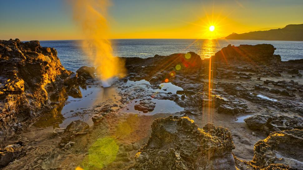 Maui Blowhole Sunset Sunlight Rocks Ocean Stones HD wallpaper,nature HD wallpaper,ocean HD wallpaper,sunset HD wallpaper,sunlight HD wallpaper,rocks HD wallpaper,stones HD wallpaper,maui HD wallpaper,blowhole HD wallpaper,1920x1080 wallpaper