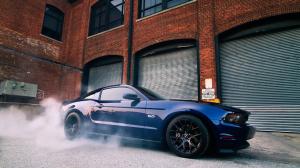 Ford Mustang Burnout HD wallpaper thumb
