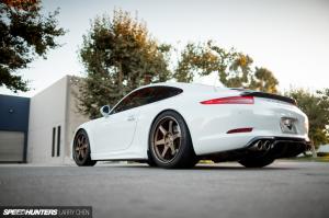 Porsche Carrera 911 HD wallpaper thumb
