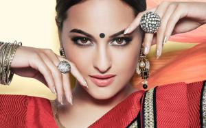 Sonakshi Sinha Bollywood Actress HD wallpaper thumb