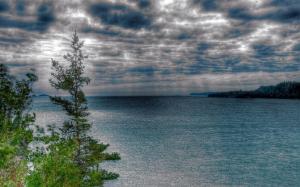 Rain Over Lake Superior Hdr wallpaper thumb