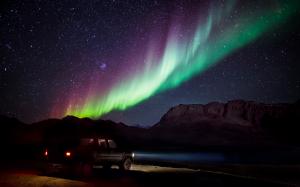 Aurora Borealis Northern Lights Night Truck Stars HD wallpaper thumb