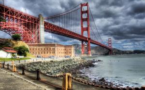 Take a look under Golden Gate Bridge HDR wallpaper thumb
