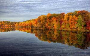 Autumn lake nature scenery, trees, sky, water reflection wallpaper thumb
